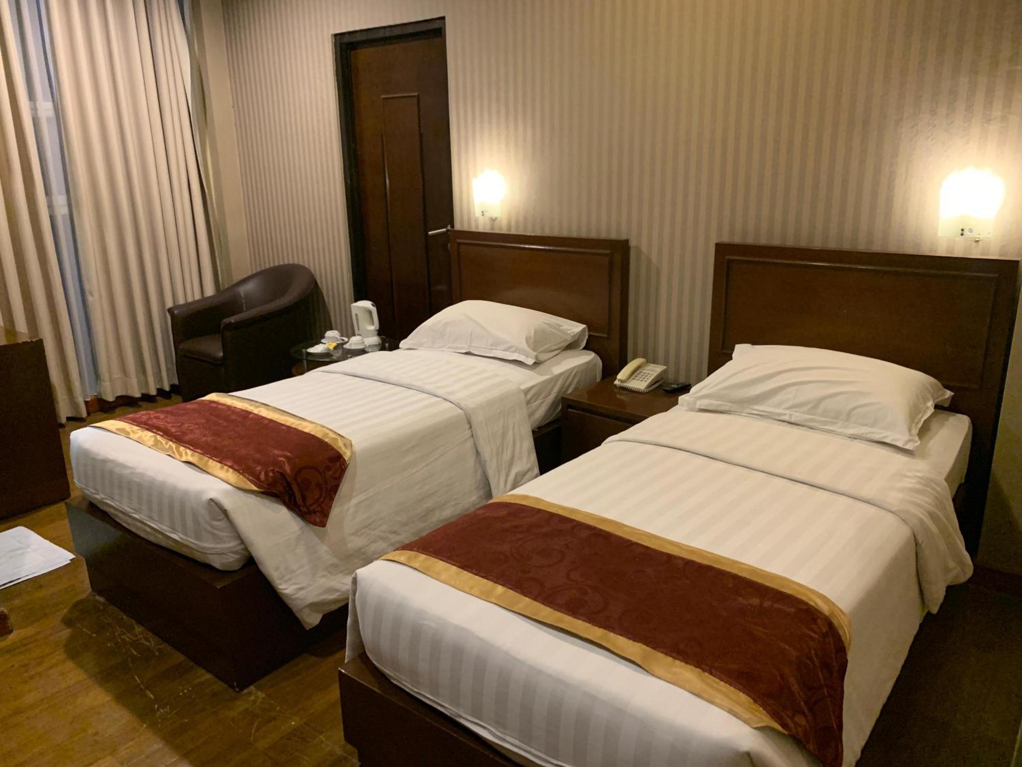 Enhaii Hotel Bandung Ngoại thất bức ảnh