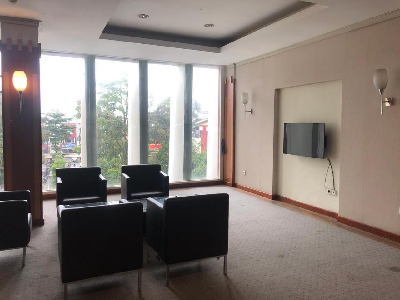 Enhaii Hotel Bandung Ngoại thất bức ảnh