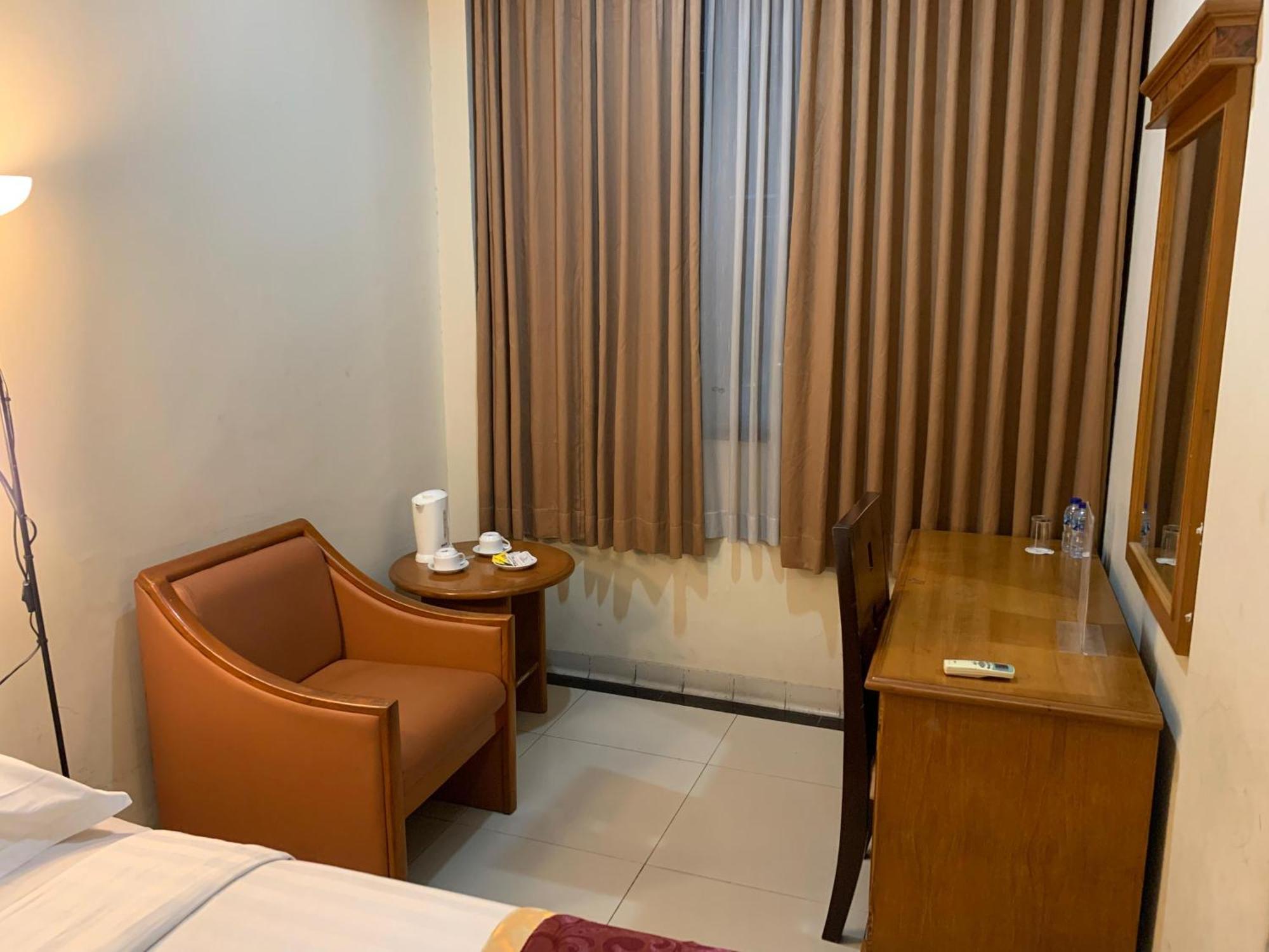 Enhaii Hotel Bandung Ngoại thất bức ảnh